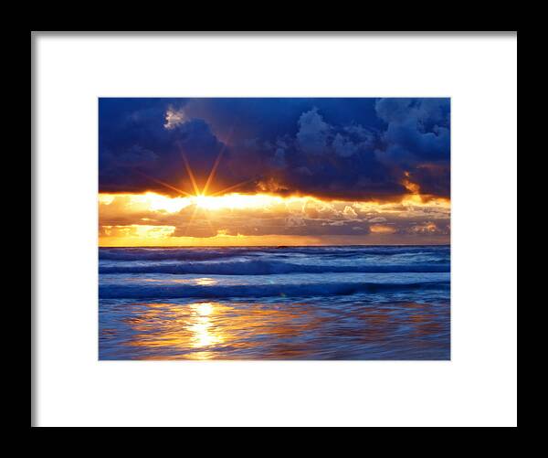 Sunset Framed Print featuring the photograph Fire on the Horizon by Darren White