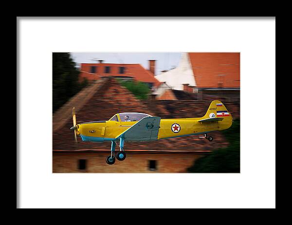 Fly Framed Print featuring the photograph Flying low by Ivan Slosar