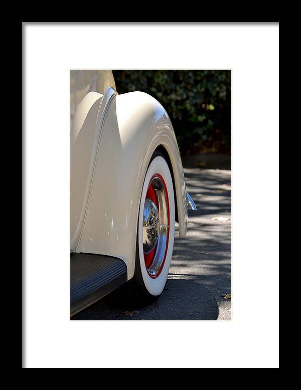  Framed Print featuring the photograph Ford Fender by Dean Ferreira