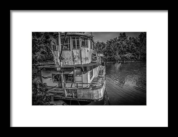 African Queen Framed Print featuring the photograph Haunted Houseboat by Ray Congrove
