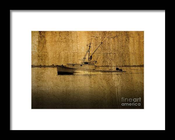 Fishing Framed Print featuring the photograph Heading Home by Gene Bleile Photography 