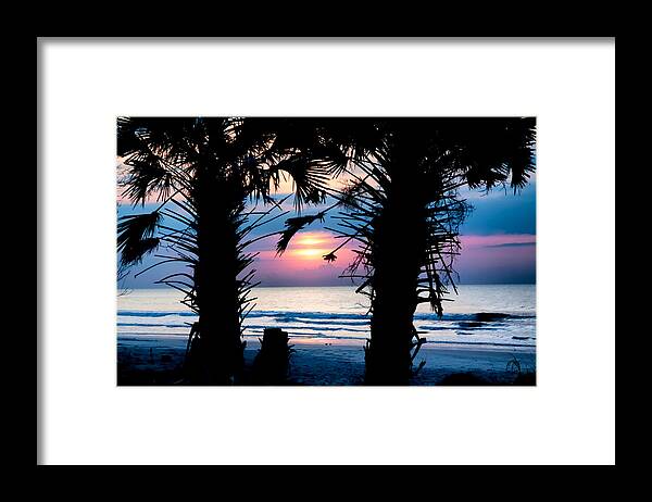 Ocean Framed Print featuring the photograph Hunting Island Sunrise by Lynne Jenkins