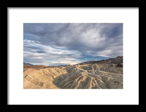 Horizontal Framed Print featuring the photograph Inter Twine by Jon Glaser