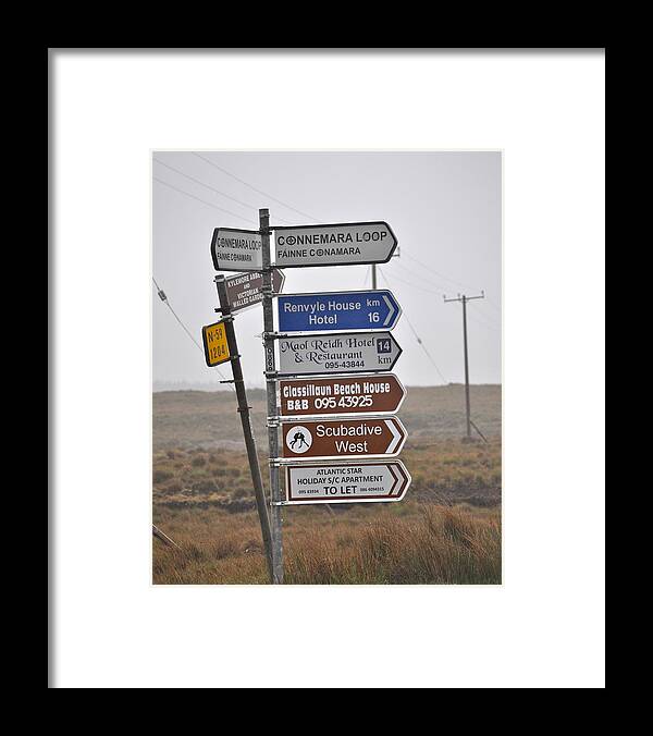 Road Signs Framed Print featuring the photograph Ireland Road Sign 1 by Teresa Tilley