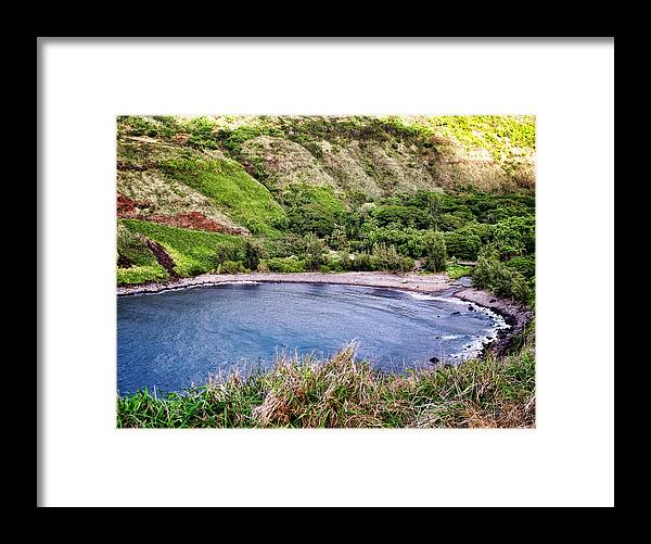 Hawaii Framed Print featuring the photograph Kahakuloa 90 by Dawn Eshelman