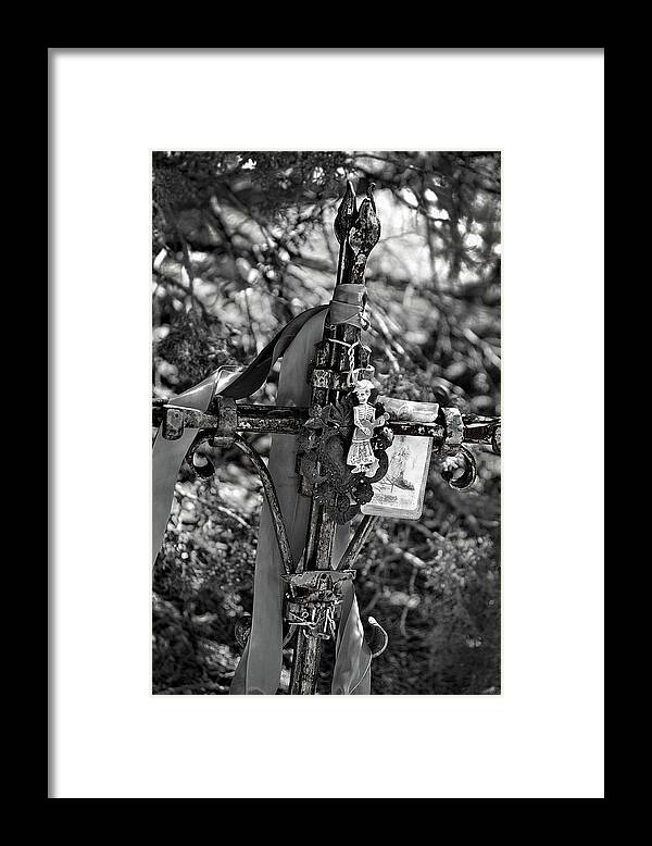 Santa Fe Framed Print featuring the photograph Las Golondrinas Grave by Ron Weathers