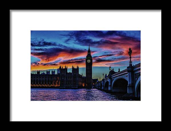 Arch Framed Print featuring the photograph London & The Crazy Dusk by Rodwey2004