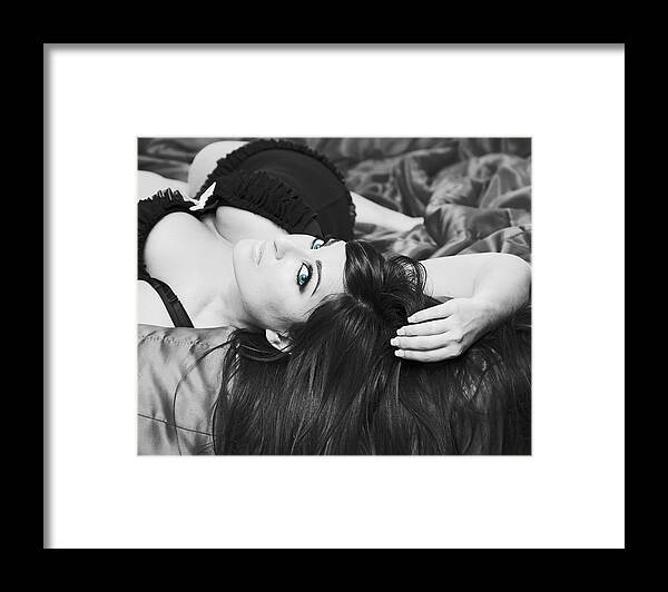 Black And White Framed Print featuring the photograph Look Into My Eyes by Shoal Hollingsworth