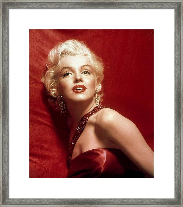 MARILYN MONROE IN RED DRESS PICTURE PRINT ON FRAMED CANVAS WALL ART 