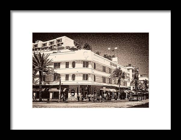Miami Framed Print featuring the photograph Miami South Beach - Art Deco District by Les Palenik