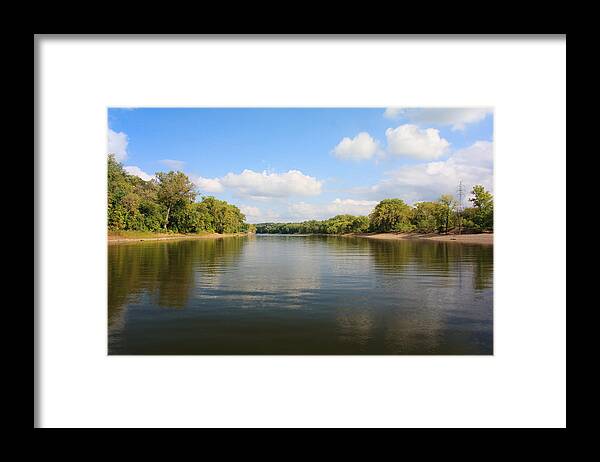 America Framed Print featuring the photograph Mississippi River by Sue Leonard