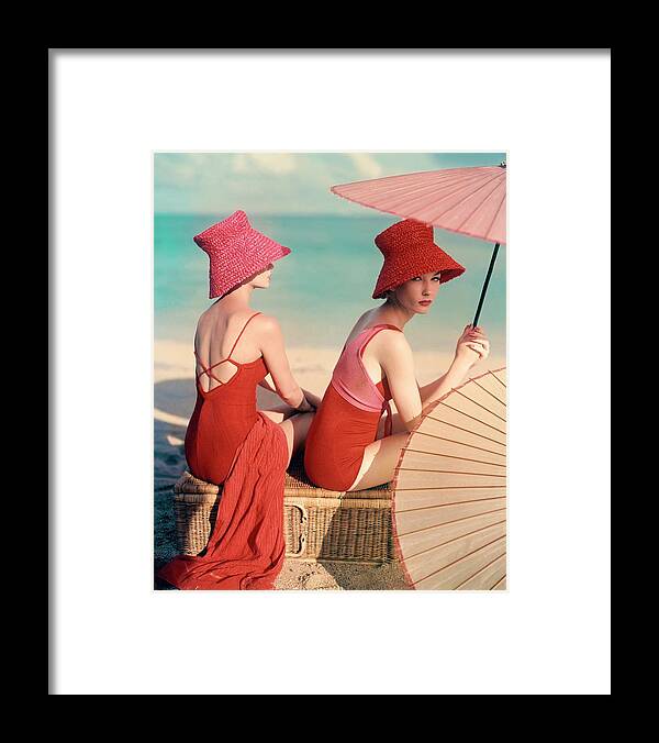 Fashion Framed Print featuring the photograph Models At A Beach by Louise Dahl-Wolfe