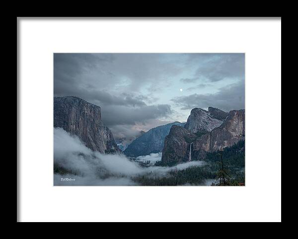 Bridal Veil Buttress Framed Print featuring the photograph Moon Rise Yosemite by Bill Roberts