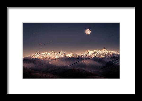 Panorama Framed Print featuring the photograph Moonlight Gonggaa???ae????e????e????a???a??? by Qiye???????????