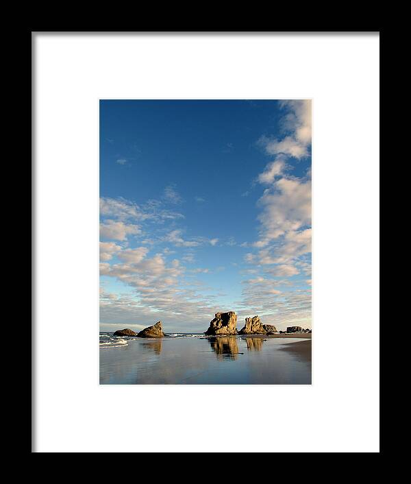 Bandon Framed Print featuring the photograph Morning Rocks by Suzy Piatt