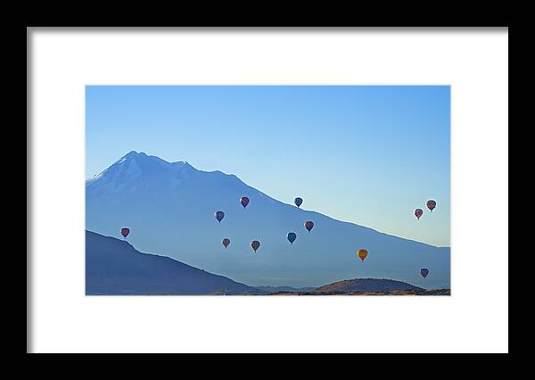 Loree Johnson Framed Print featuring the photograph Mount Shasta Balloonrise by Loree Johnson