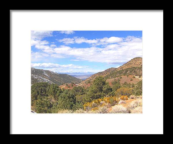 Mountain Framed Print featuring the photograph Mountain Looking by Marilyn Diaz