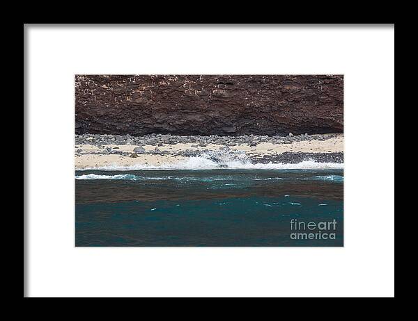 Na Pali Framed Print featuring the photograph Na Pali Shore by Suzanne Luft