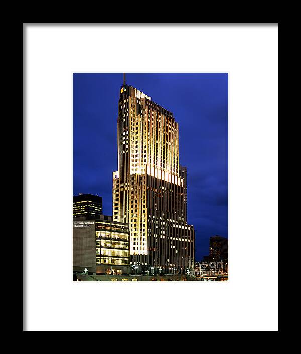 Buiding Framed Print featuring the photograph NBC Tower Building by Wernher Krutein