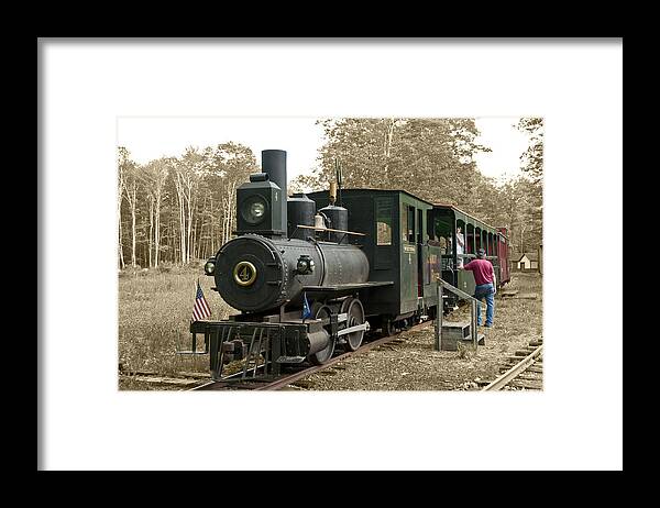 Sandy River And Rangely Lakes Railroad Framed Print featuring the photograph No 4 by Daniel Hebard
