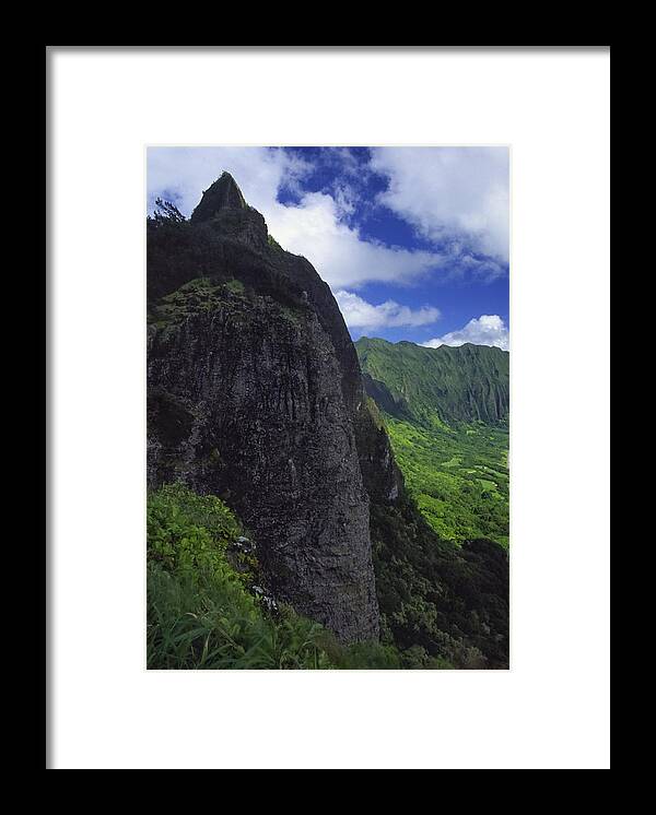 Nuuanu Pali Framed Print featuring the photograph Nuuanu Pali by Morris McClung