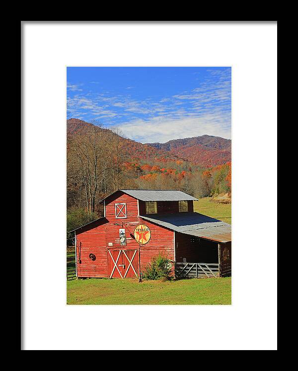  Valley Framed Print featuring the photograph Tellico Barn by Jennifer Robin
