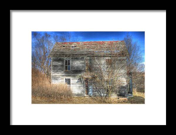 Rustic Framed Print featuring the photograph Red Roof Inn by J Laughlin