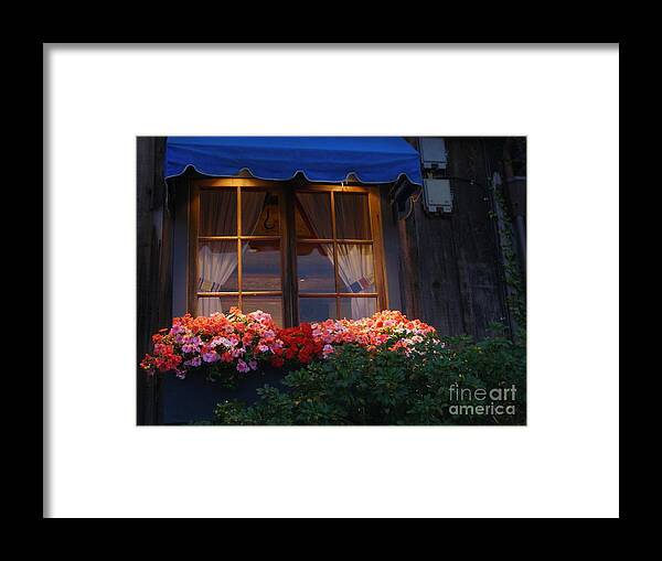 Restaurant Framed Print featuring the photograph Ristorante by Bev Conover