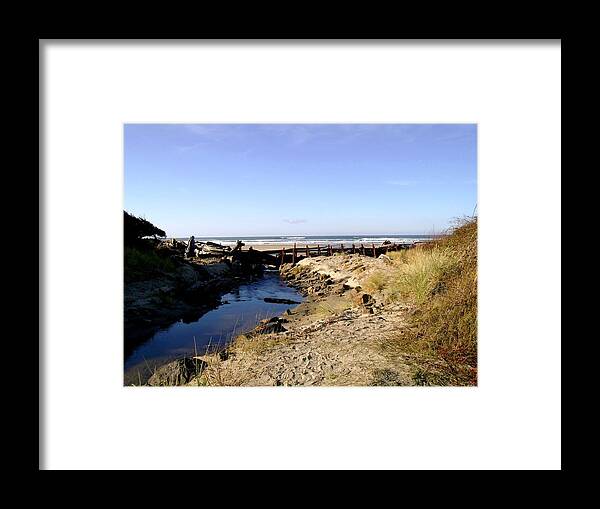Rockaway Beach Framed Print featuring the photograph Rockaway Beach by Laureen Murtha Menzl