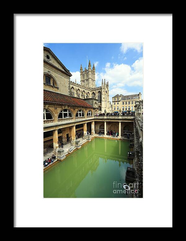 Bath Framed Print featuring the photograph Roman bath and Bath Abbey by Paul Cowan