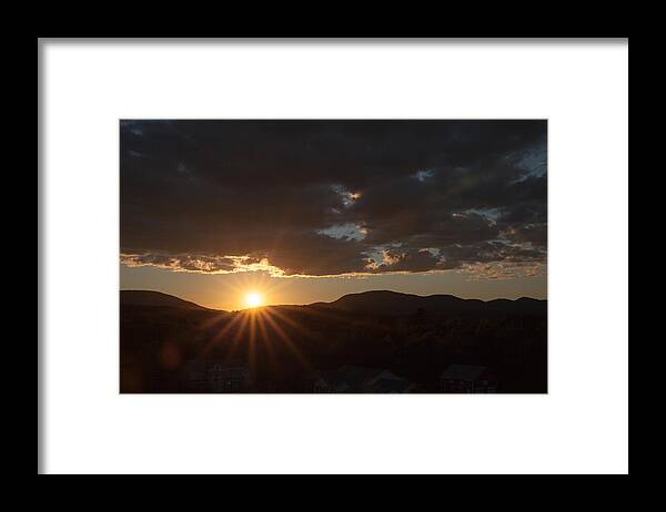 Sunset Framed Print featuring the photograph Rutland sunset by Vance Bell