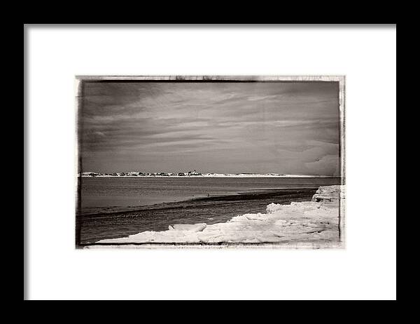B&w Framed Print featuring the photograph Sandy Neck Winter 2015 by Frank Winters