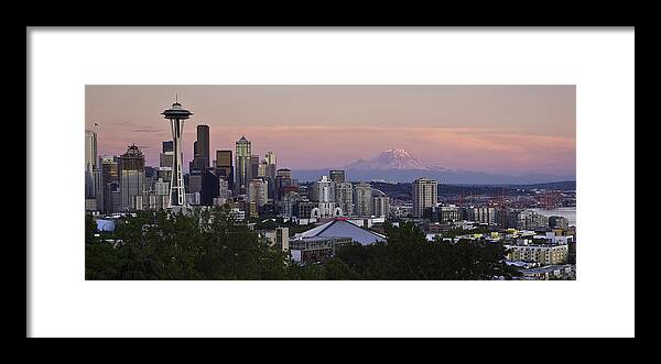 Seattle Framed Print featuring the photograph Seattle Sunset - Kerry Park by Paul Riedinger