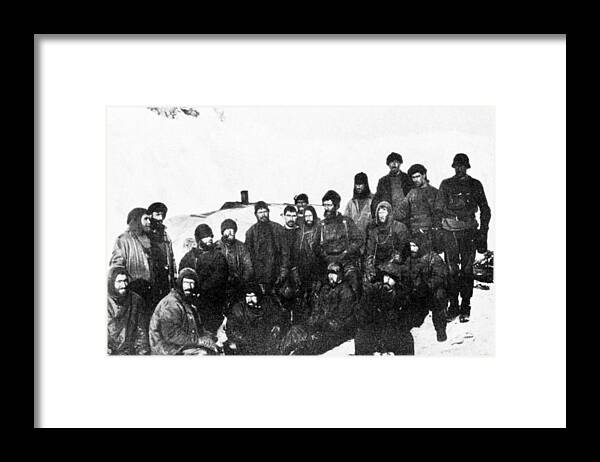 1916 Framed Print featuring the photograph Shackleton Expedition, 1916 by Granger