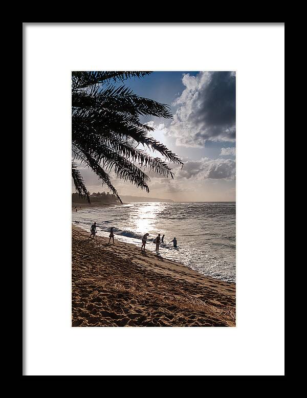 Hawaii Framed Print featuring the photograph Sunset Beach Park by Lars Lentz