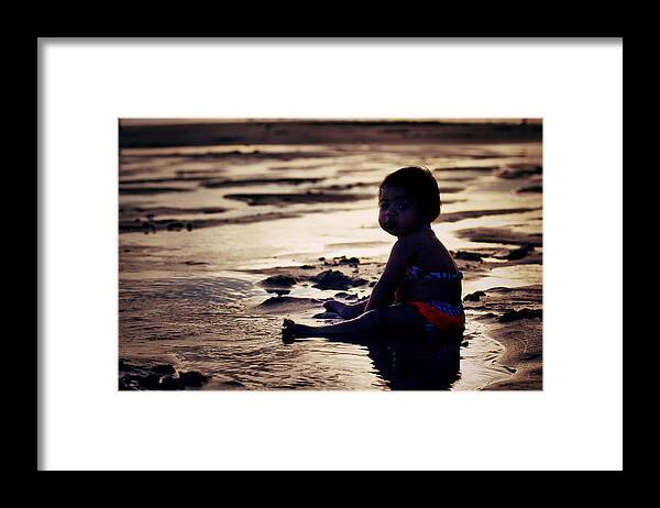 Baby Framed Print featuring the photograph Sunset Silhouette by Wendi Curtis