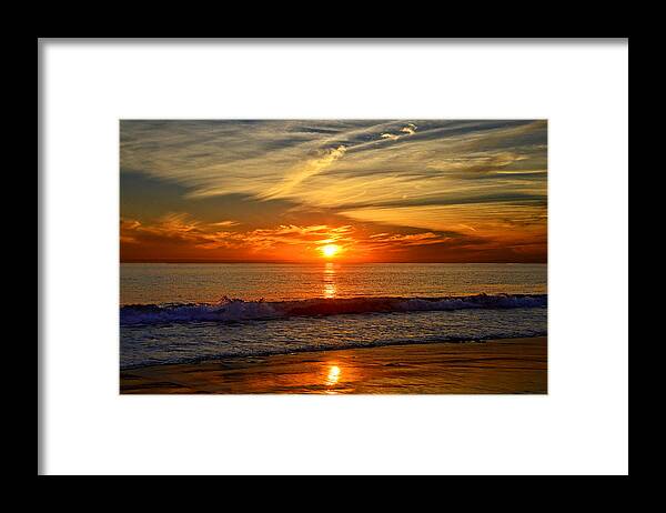 Pacific Framed Print featuring the photograph Sunset's Glow by Lynn Bauer