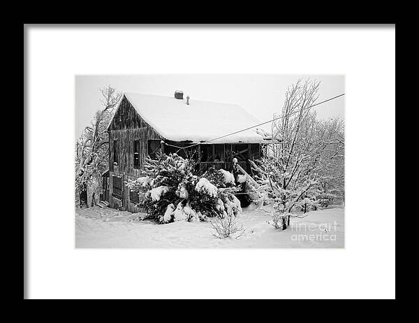 Black And White Framed Print featuring the photograph Tamale Ladies House Jerome Az by Ron Chilston