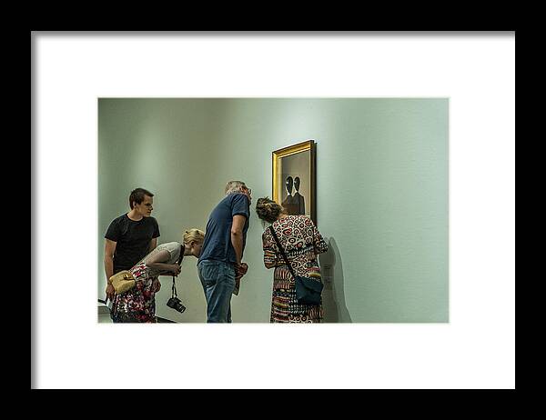 Museum Framed Print featuring the photograph The Art Of Enjoying Art by Susanne Stoop