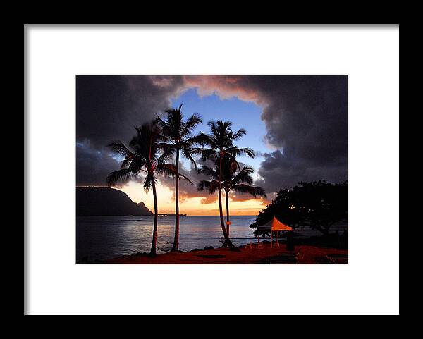 Kauai Framed Print featuring the photograph The Center of the Storm by Lynn Bauer