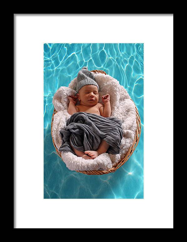  Framed Print featuring the photograph The Getaway by Ismael Cavazos