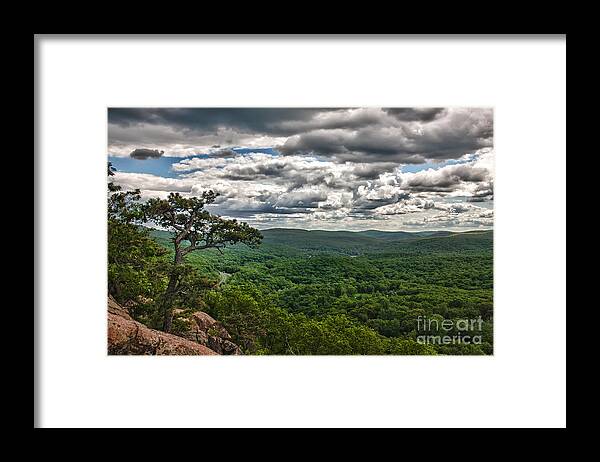 Popolopen Framed Print featuring the photograph The Great Valley by Rick Kuperberg Sr
