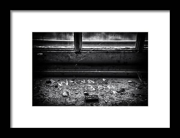 Black And White Framed Print featuring the photograph The last game by Rob Dietrich