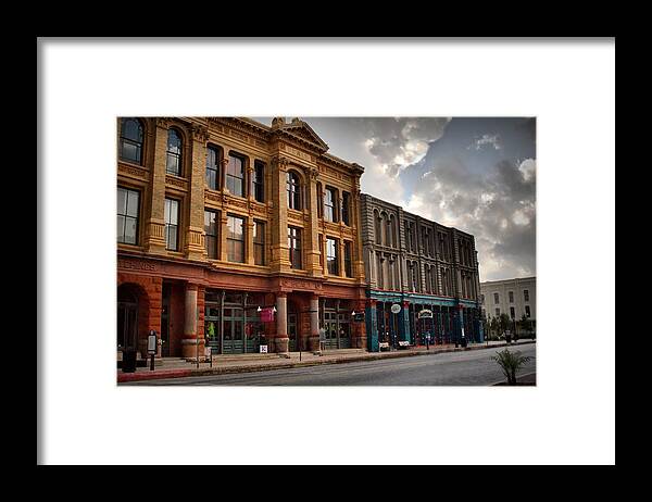 The Strand Framed Print featuring the digital art The Strand by Linda Unger