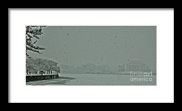 Washington Dc In The Snow Tittle Basin Framed Print featuring the photograph Tidal Basin by Tracy Rice Frame Of Mind
