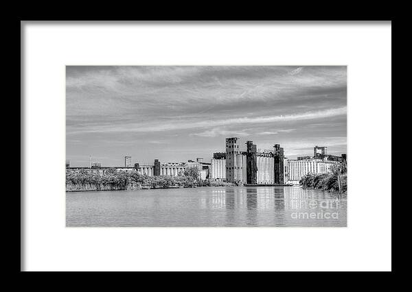 Grain Framed Print featuring the photograph Urban Scene by Kathleen Struckle