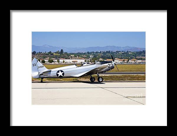 Vintage Framed Print featuring the photograph Vintage Aircraft 5 by Richard J Thompson 
