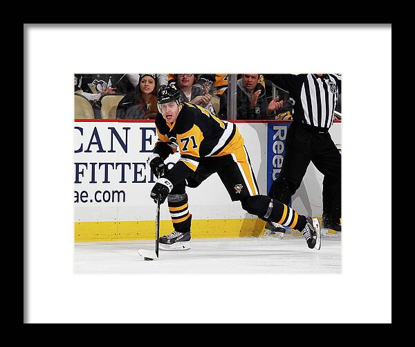 People Framed Print featuring the photograph Washington Capitals V Pittsburgh by Gregory Shamus
