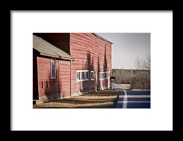 Abstract Framed Print featuring the photograph Wavy Windows by Ray Summers Photography