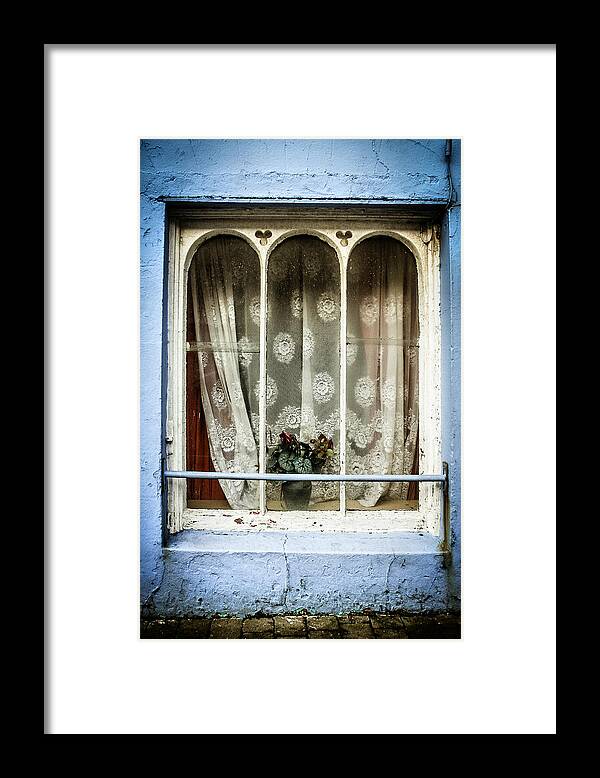 Window Framed Print featuring the photograph Whos Knockin' by Mark Callanan